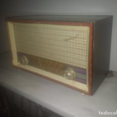Radios de válvulas: ANTIGUA RADIO DE MADERA CASTILLO EYDEN CON VALVULAS . Lote 182648223