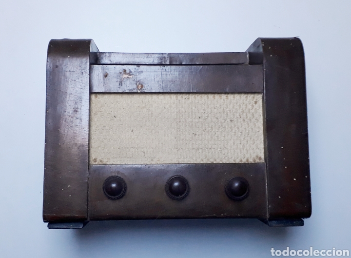 Radios de v&aacute;lvulas: Antigua radio de v&aacute;lvulas - Foto 1