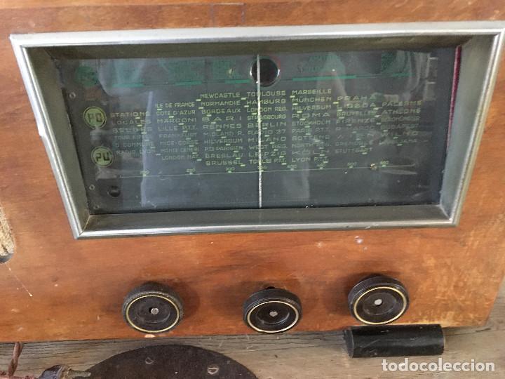 Radios de v&aacute;lvulas: RADIO MADERA SIN MARCA. ENCIENDE 220V. - Foto 2