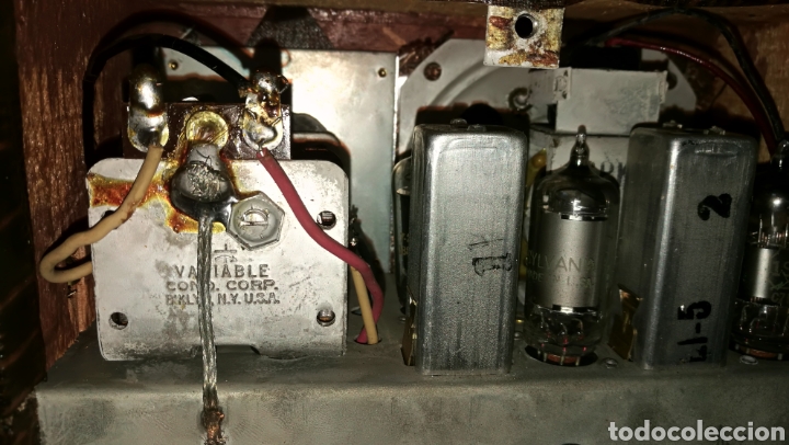Radios de v&aacute;lvulas: ANTIGUA RADIO MALETIN - Foto 8