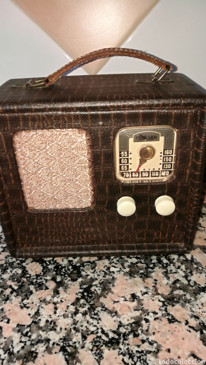 Radios de v&aacute;lvulas: ANTIGUA RADIO MALETIN - Foto 1