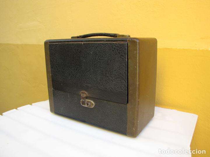 Radios de v&aacute;lvulas: Radio portatil Philips 808 - Foto 1