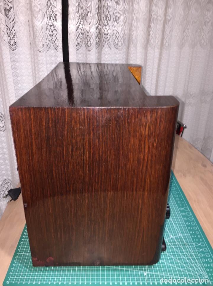 Radios de v&aacute;lvulas: Radio antigua sin marca - Foto 5