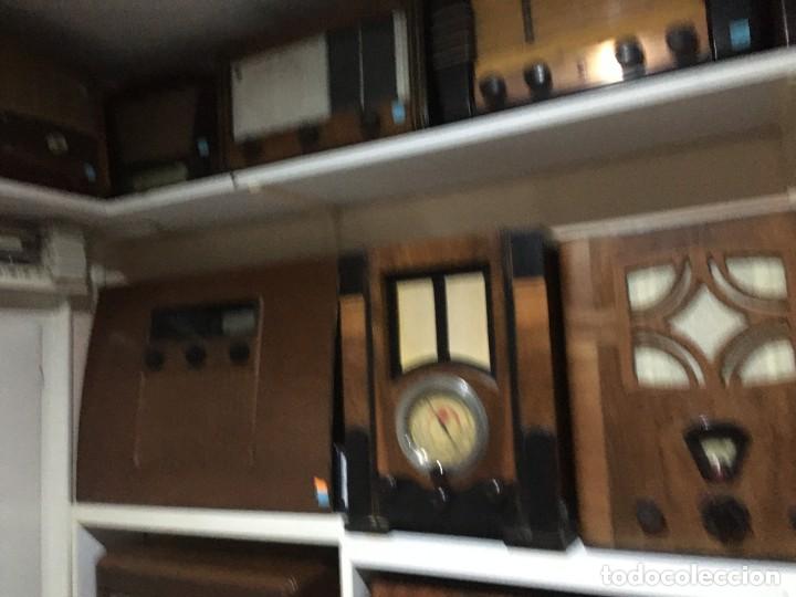 Radios de v&aacute;lvulas: COLECCI&Oacute;N DE 180 RADIOS ANTIGUAS - Foto 1