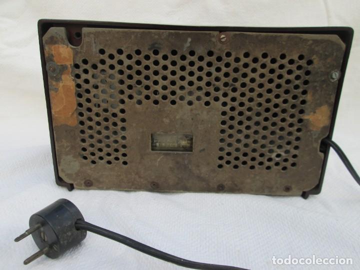 Radios de v&aacute;lvulas: Radio de v&aacute;lvulas. baquelita. Marca Philips - Foto 2