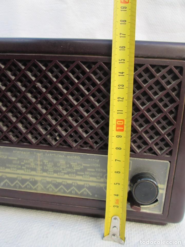 Radios de v&aacute;lvulas: Radio de v&aacute;lvulas. baquelita. Marca Philips - Foto 11