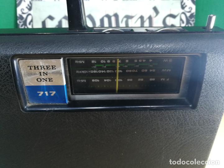 Radios de v&aacute;lvulas: RADIO TOCADISCOS CASETE DE MALETIN SILVANA - Foto 5