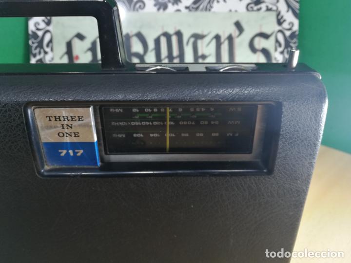 Radios de v&aacute;lvulas: RADIO TOCADISCOS CASETE DE MALETIN SILVANA - Foto 6