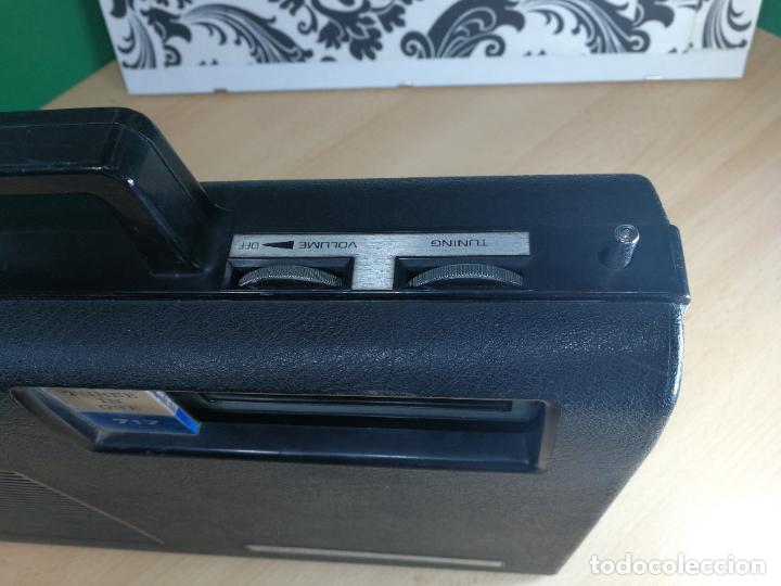 Radios de v&aacute;lvulas: RADIO TOCADISCOS CASETE DE MALETIN SILVANA - Foto 7