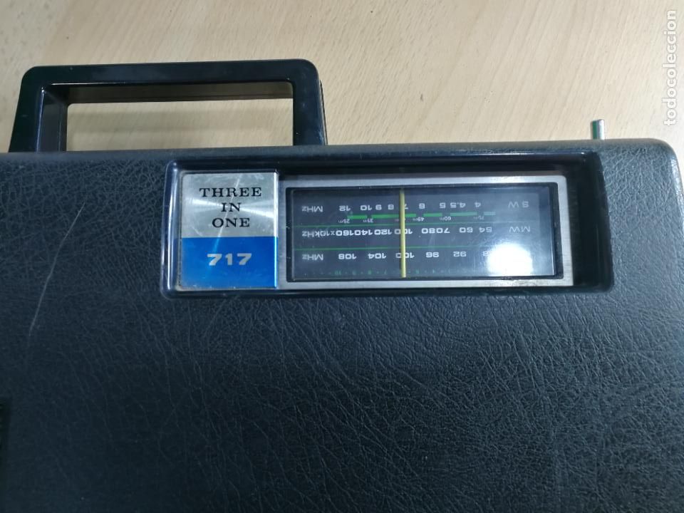 Radios de v&aacute;lvulas: RADIO TOCADISCOS CASETE DE MALETIN SILVANA - Foto 13