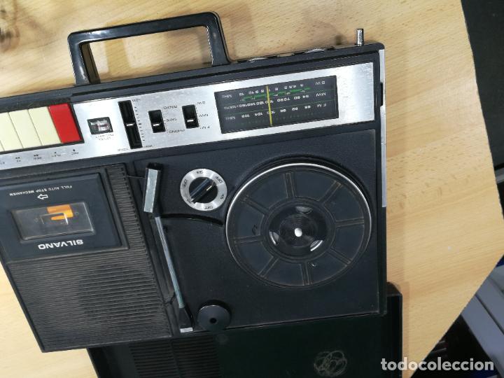 Radios de v&aacute;lvulas: RADIO TOCADISCOS CASETE DE MALETIN SILVANA - Foto 19