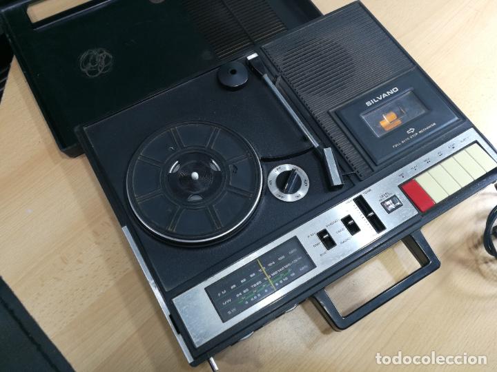 Radios de v&aacute;lvulas: RADIO TOCADISCOS CASETE DE MALETIN SILVANA - Foto 33