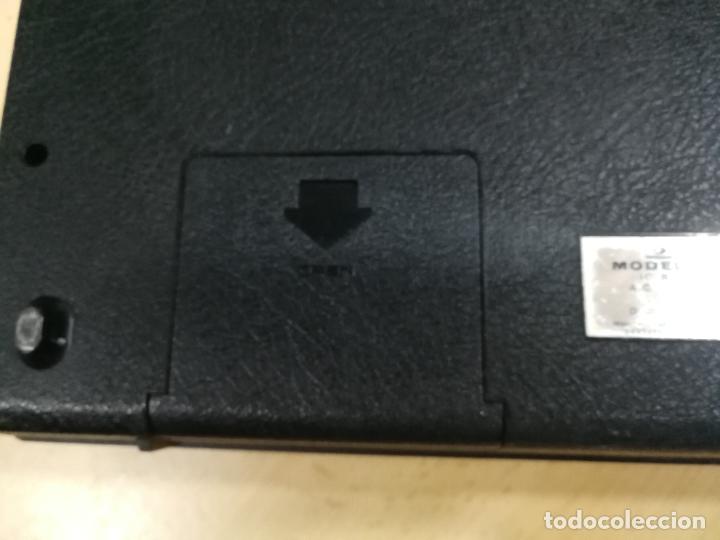 Radios de v&aacute;lvulas: RADIO TOCADISCOS CASETE DE MALETIN SILVANA - Foto 38