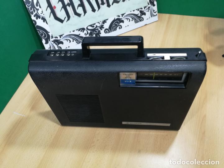 Radios de v&aacute;lvulas: RADIO TOCADISCOS CASETE DE MALETIN SILVANA - Foto 39