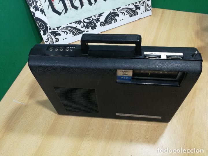 Radios de v&aacute;lvulas: RADIO TOCADISCOS CASETE DE MALETIN SILVANA - Foto 41