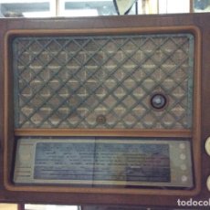 Radios de válvulas: RADIO ESPAÑOLA OPTIMUS MODELO 661