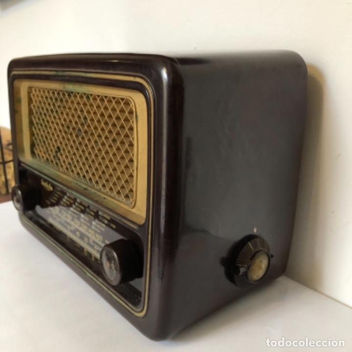 Radios de v&aacute;lvulas: R&aacute;dio antigua invicta - Foto 3