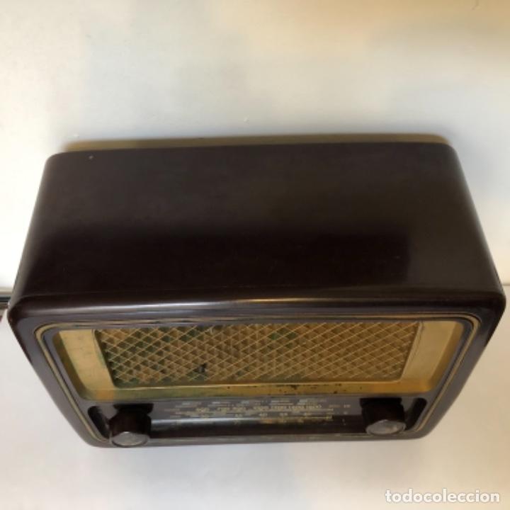 Radios de v&aacute;lvulas: R&aacute;dio antigua invicta - Foto 4
