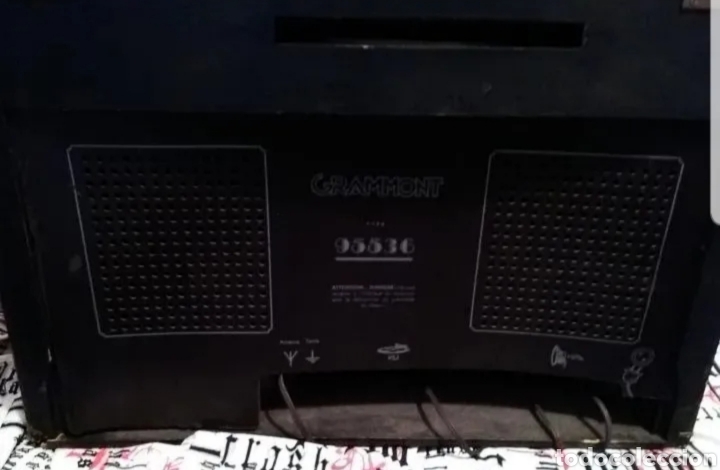 Radios de v&aacute;lvulas: Radio con tocadiscos - Foto 9