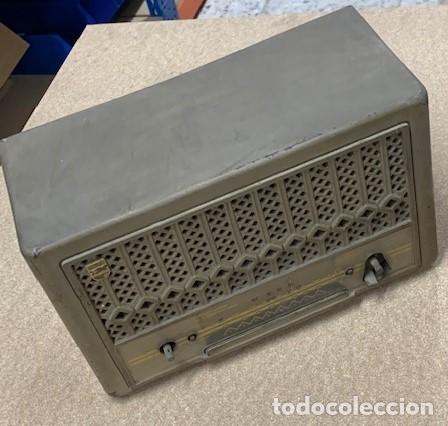 Radios de v&aacute;lvulas: Radio antigua Philips a v&aacute;lvulas - Foto 1