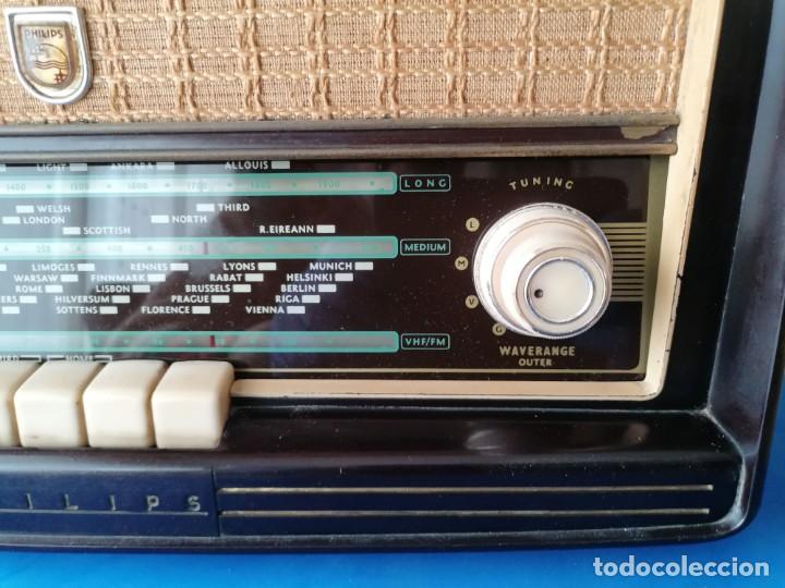 Radios de válvulas: RADIO FHILIPS DE BAKELITA MODELO BE-462A. 5 LAMPARAS. LEER DE DESCRIPCIÓN!!! - Foto 2 - 328045998