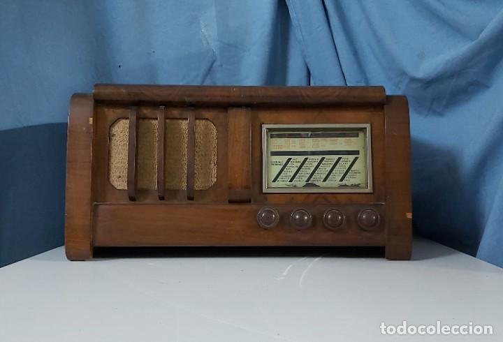 Radios de v&aacute;lvulas: RADIO DE V&Aacute;LVULAS transformada en SECRETER - Foto 1