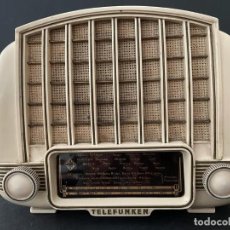 Radios de válvulas: ANTIGUA RADIO TELEFUNKEN U-1515 MARIMBA - DESCONOZCO SI FUNCIONA A VECES Y OTRAS NO. Lote 336322283