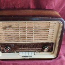 Radios de válvulas: RADIO TELEFUNKEN GAVOTTE 7 - 1956/7 - FUNCIONANDO, 220/125V, FM,VER FOTOS, VIDEO Y DESCRIPCION. Lote 357267475