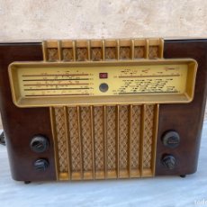 Radios de válvulas: RECEPTOR DE RADIO MARCONI , DE 1948.