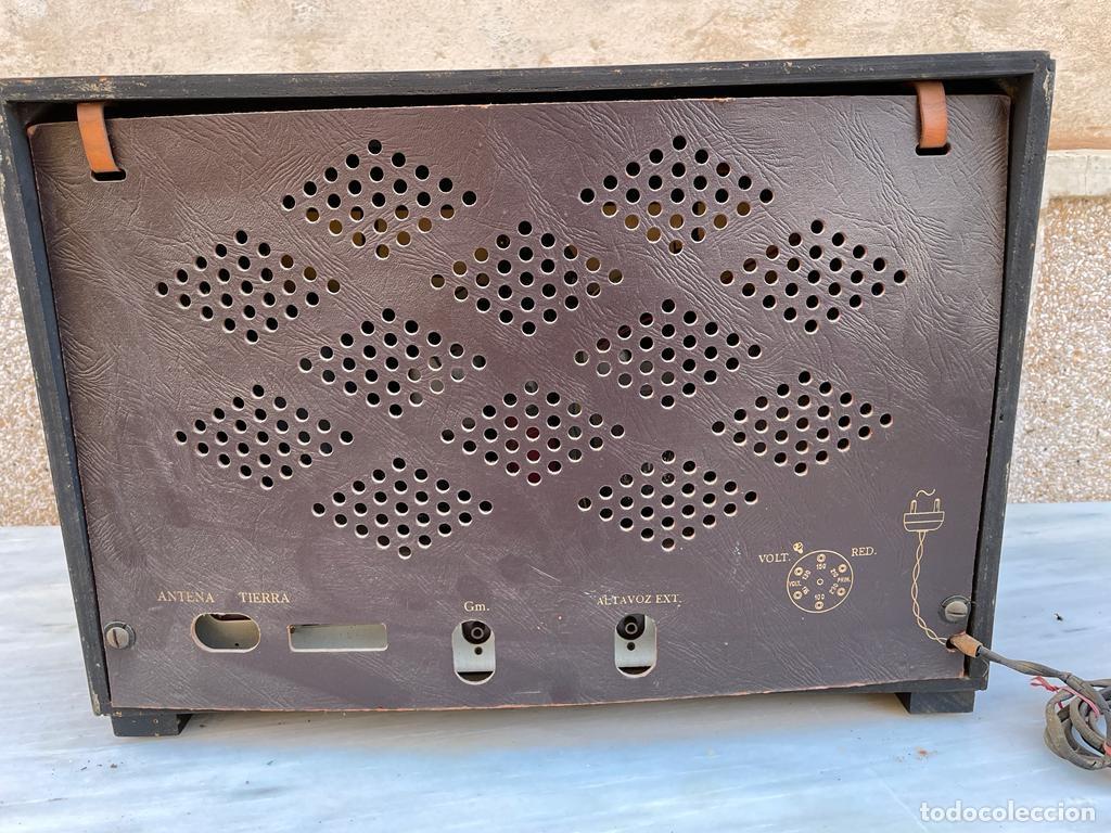 Radios de v&aacute;lvulas: Receptor de radio Marconi , de 1948. - Foto 4