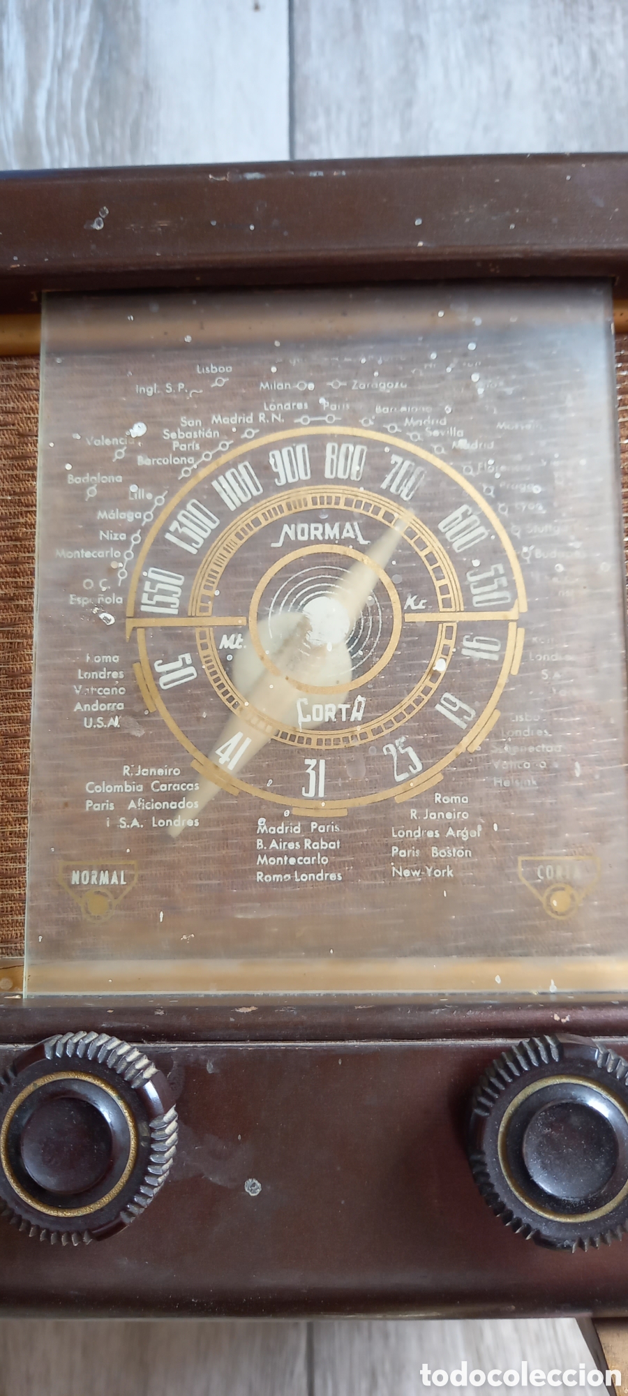 Radios de v&aacute;lvulas: Antigua radio de v&aacute;lvulas - Foto 2