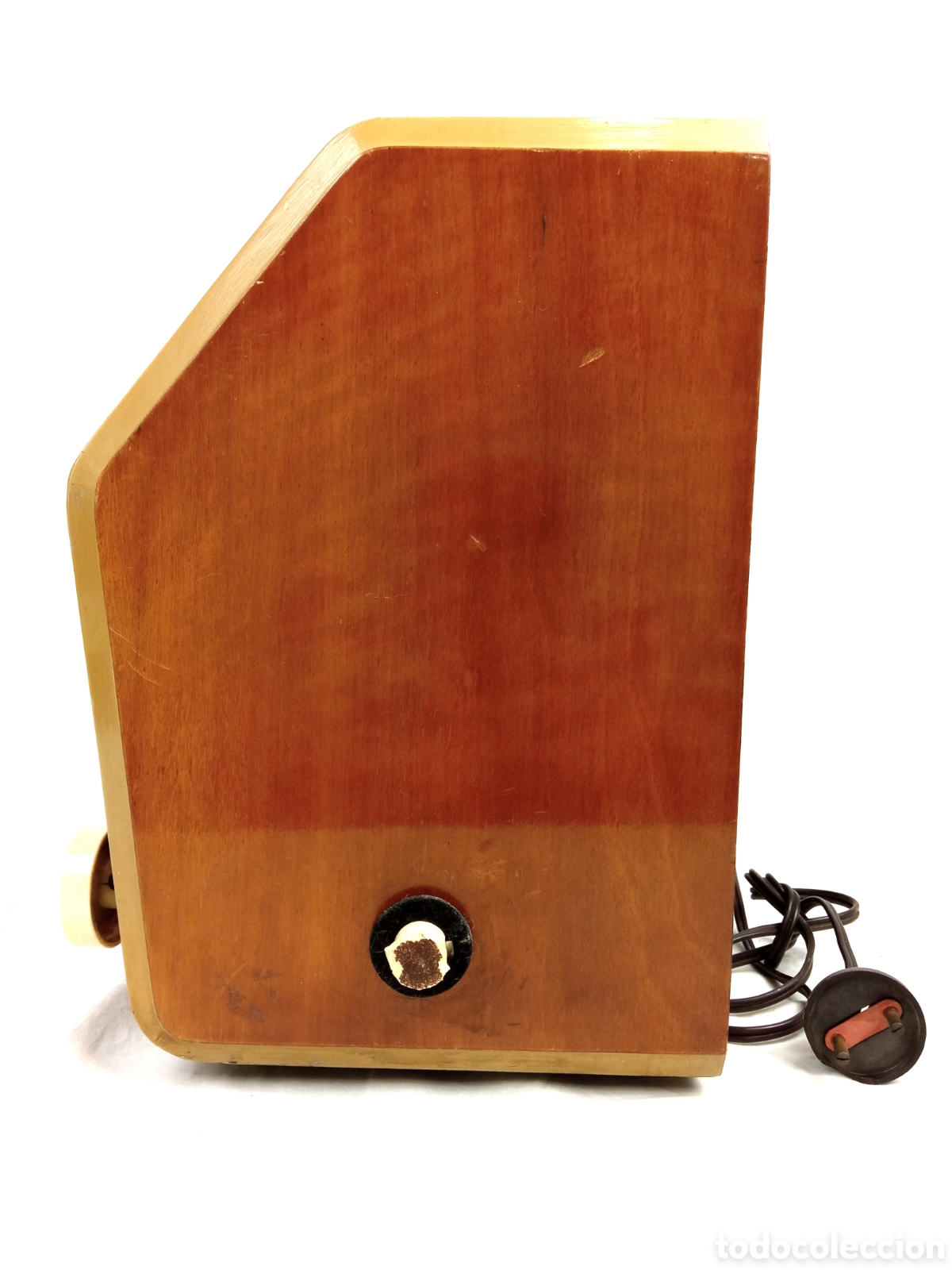 Radios de v&aacute;lvulas: RADIO BERTRAN, MODELO 17 E. 29 X 43 X 20 CM - Foto 4
