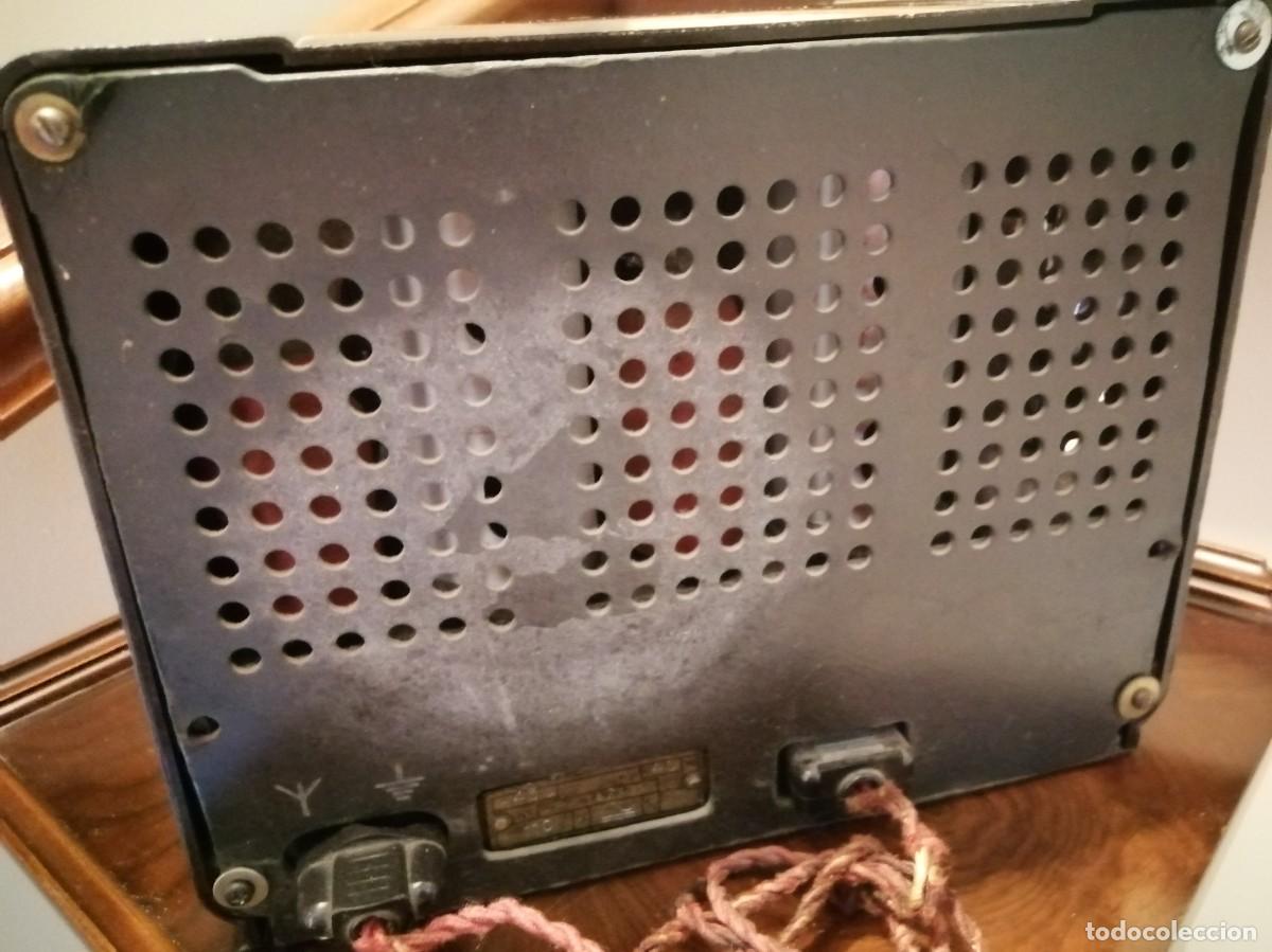 Radios de v&aacute;lvulas: Saco a la venta peque&ntilde;a radio Philips - Foto 8