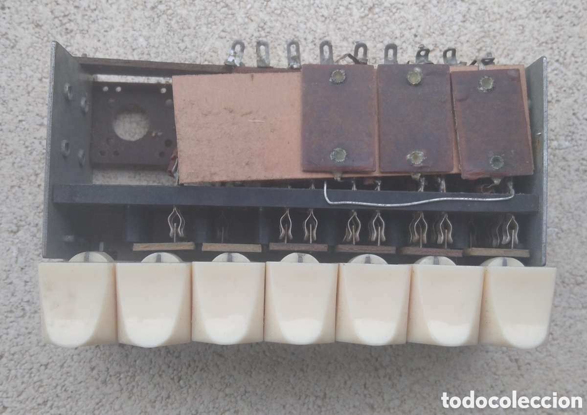 Radios de v&aacute;lvulas: Teclado de radio vintage - Foto 1