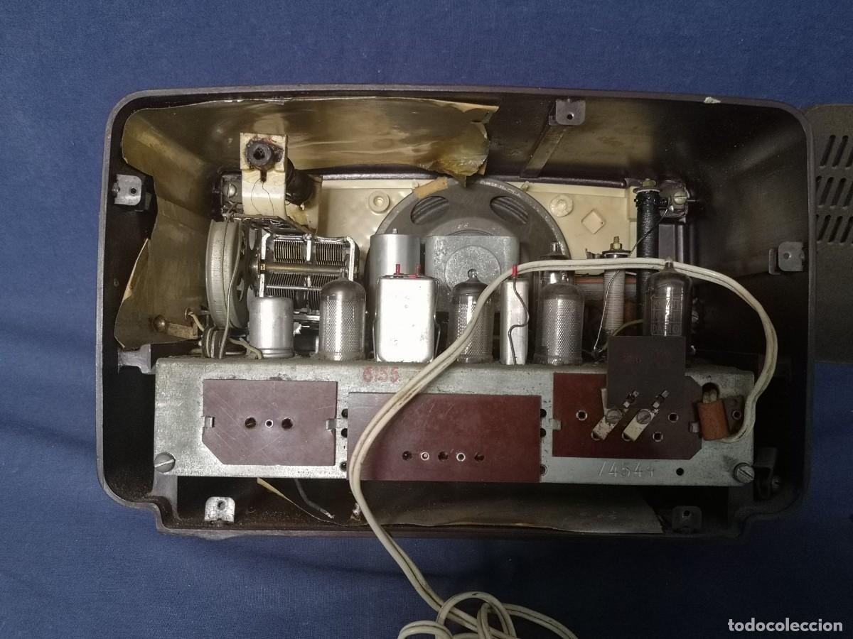 Radios de v&aacute;lvulas: Radio Philips en baquelita - Foto 13