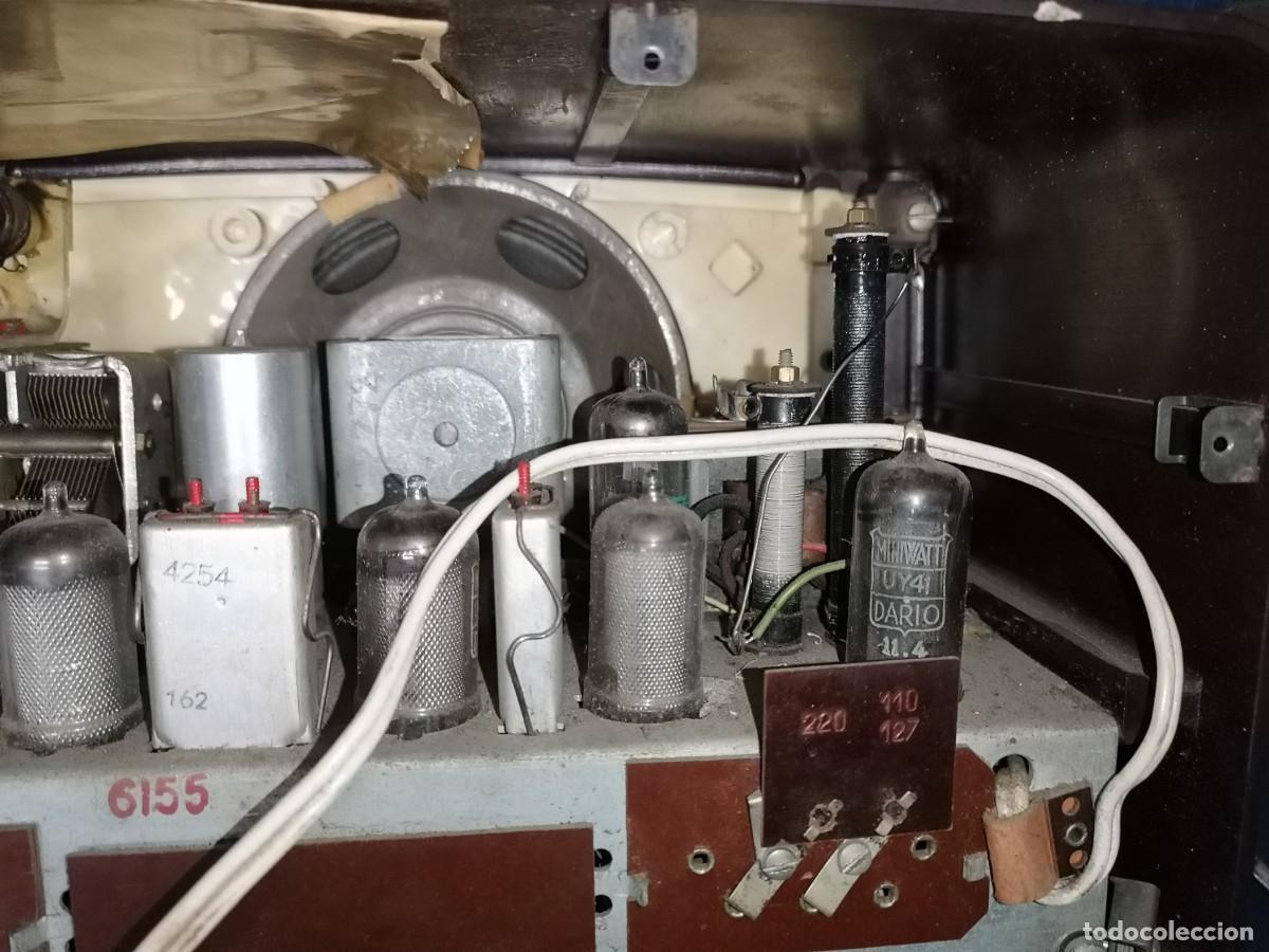 Radios de v&aacute;lvulas: Radio Philips en baquelita - Foto 16