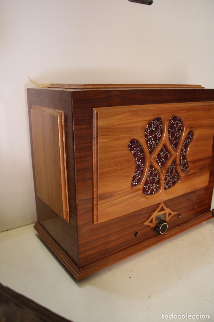 Radios de v&aacute;lvulas: antigua radio de valvulas - Foto 4