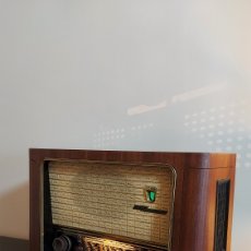 Radios de válvulas: RADIO DE VÁLVULAS GRUNDIG AÑO 1956. Lote 403427559