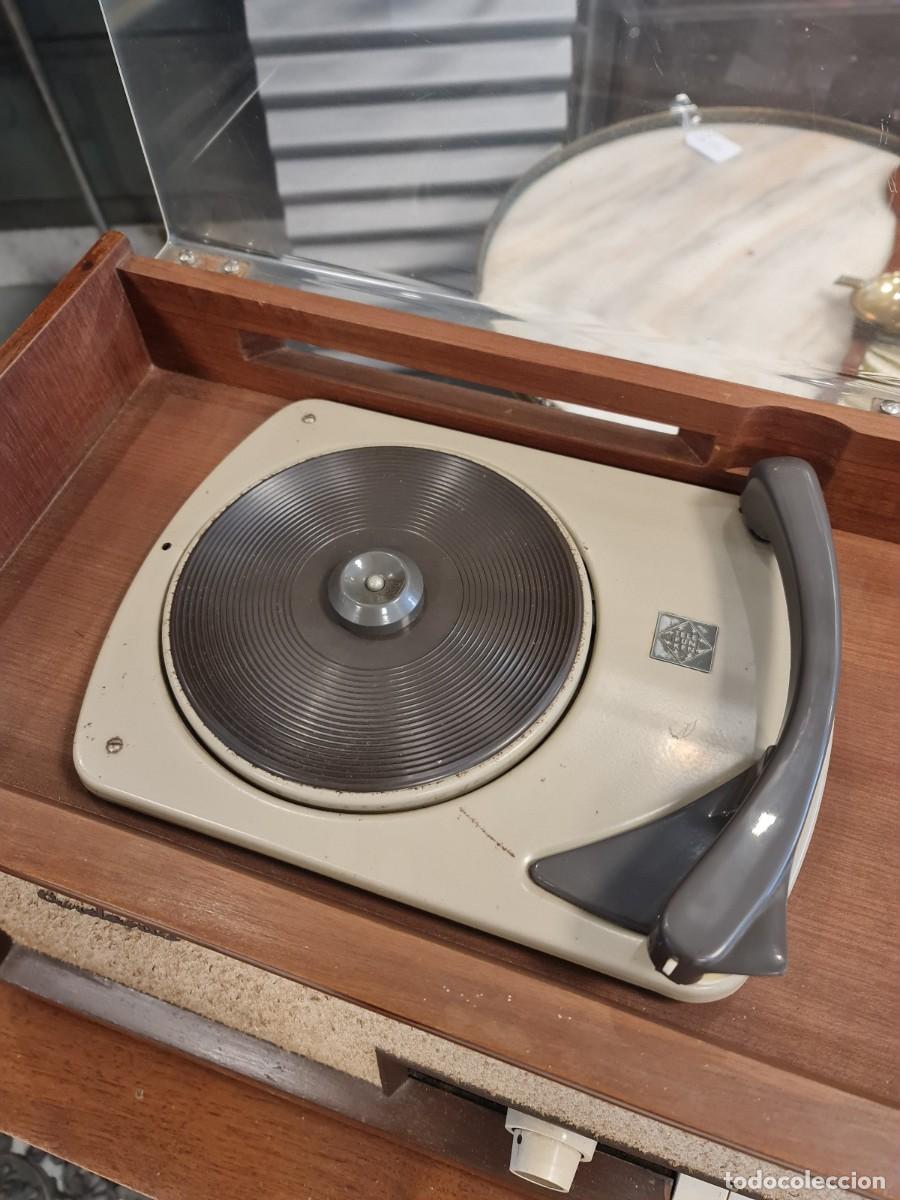 Radios de v&aacute;lvulas: Radio Tocadiscos Telefunken ANDANTE - Foto 4