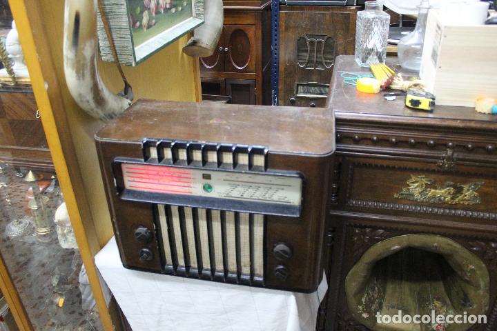 Radios de v&aacute;lvulas: radio marconi M49 - Foto 1