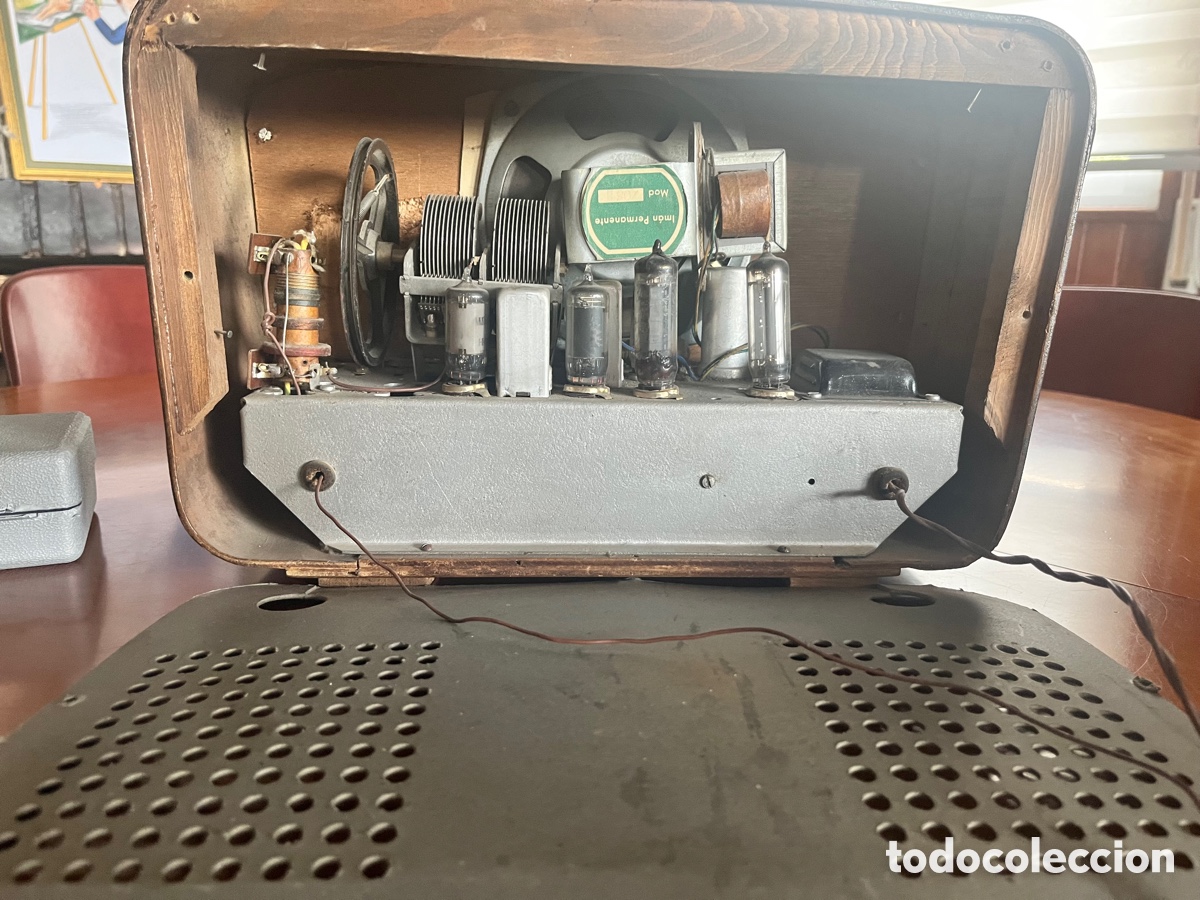 Radios de v&aacute;lvulas: Radio RCA 757 - Foto 3