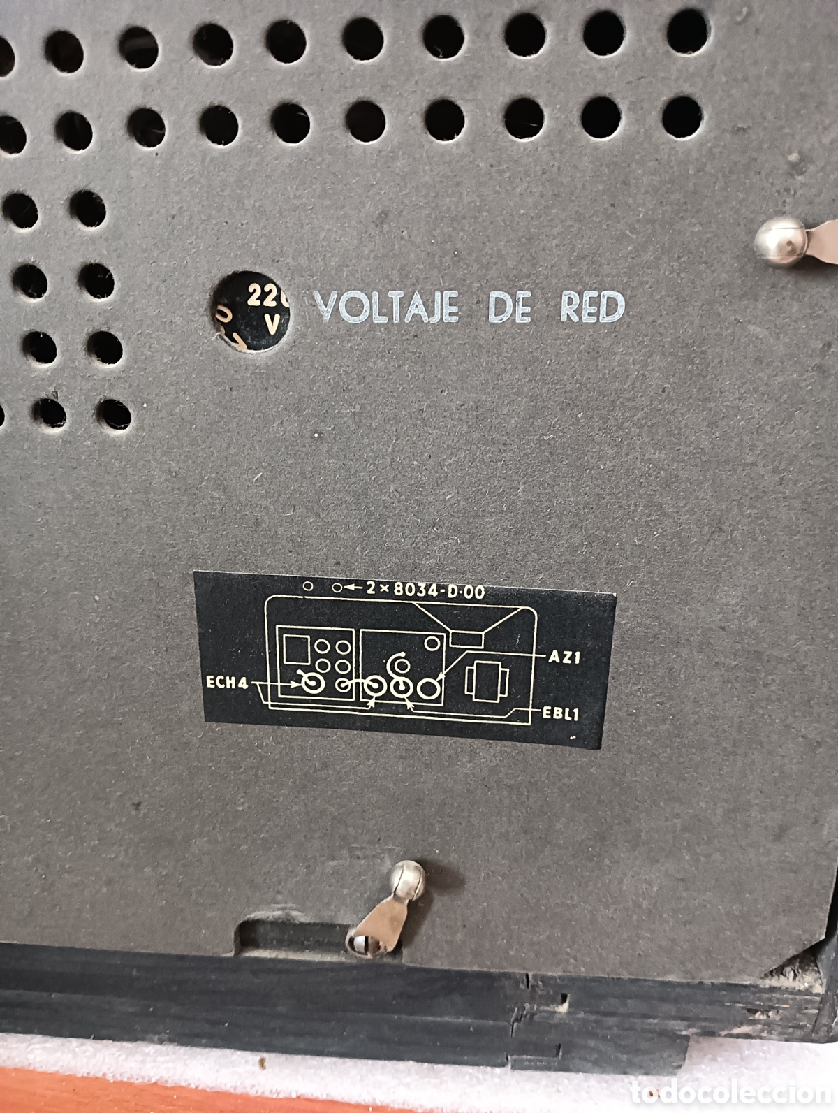 Radios de v&aacute;lvulas: Antigua radio Philips BE 472 A - Foto 6