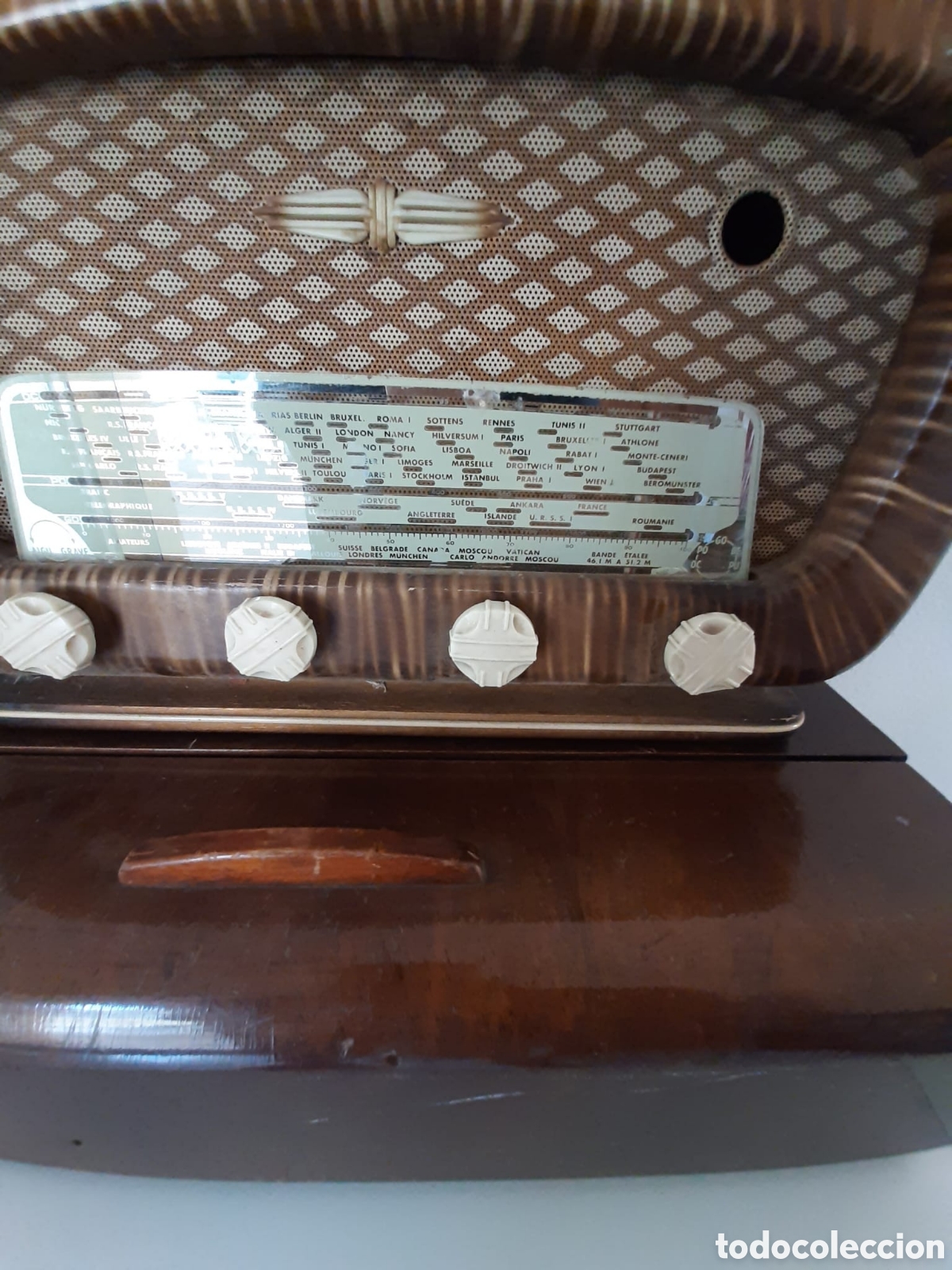 Radios de v&aacute;lvulas: Antigua radio de v&aacute;lvulas - Foto 3