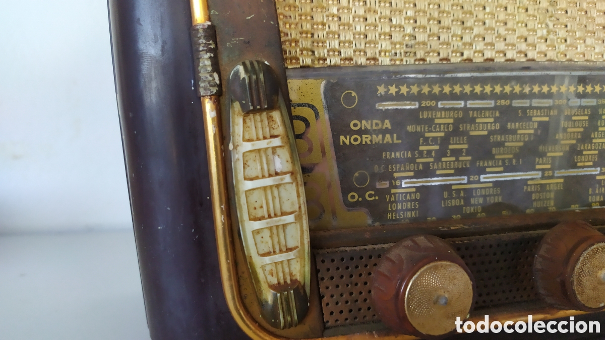 Radios de v&aacute;lvulas: Radio antigua vintage - Foto 4
