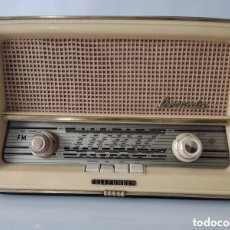 Radios de válvulas: ANTIGUA RADIO TELEFUNKEN SERENATA