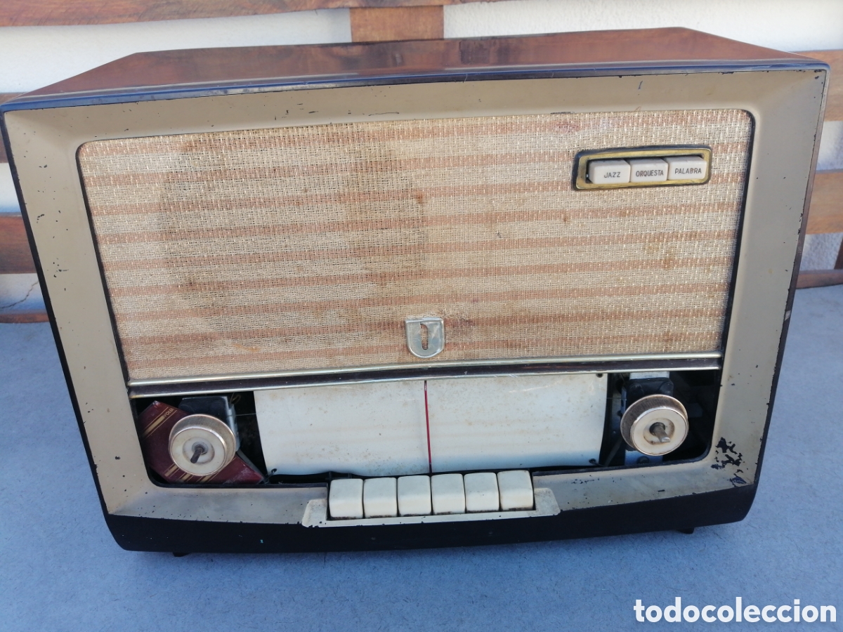Radios de v&aacute;lvulas: Radio Philips de baquelita - Foto 1