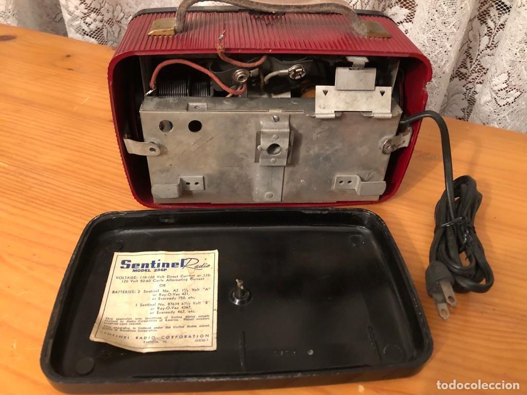 Radios de v&aacute;lvulas: RADIO SENTINEL MODELO 286P / NO FUNCIONA - Foto 2