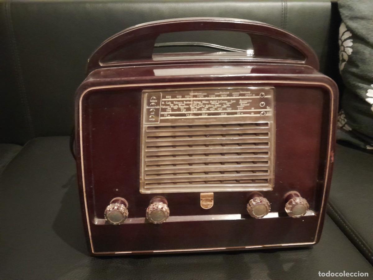 Radios de v&aacute;lvulas: Radio antigua Philips - Foto 1