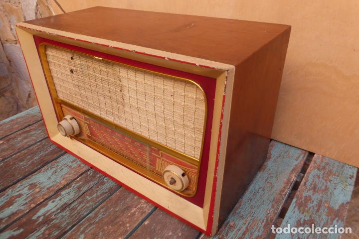 Radios de v&aacute;lvulas: Antigua radio de valvulas mod. 8 - Foto 3