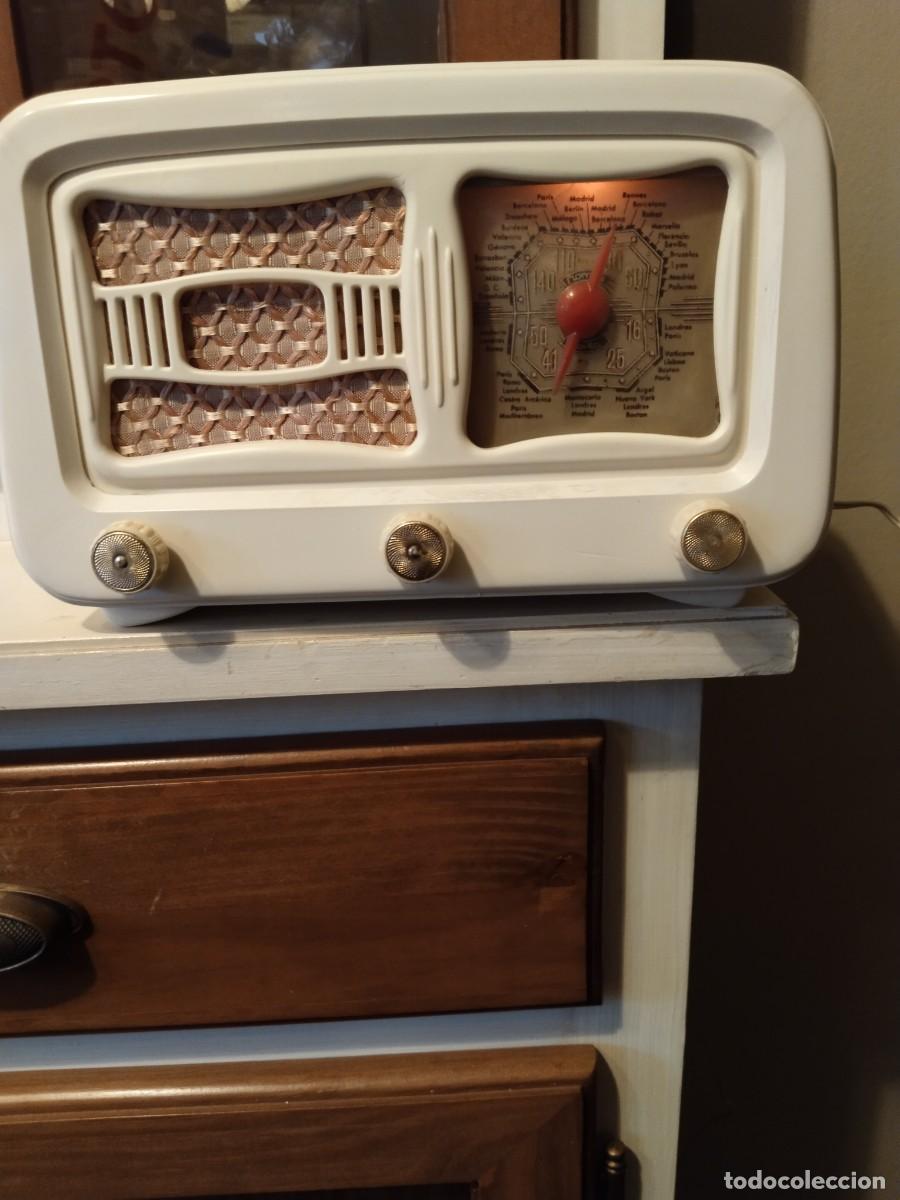 Radios de v&aacute;lvulas: Peque&ntilde;a radio a v&aacute;lvulas funciona - Foto 10